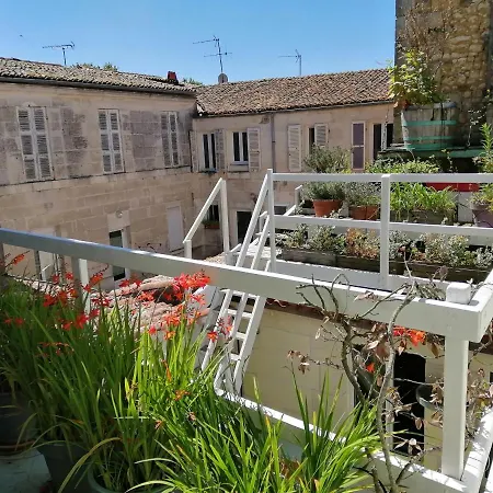 Les Volets Bleus T3 De 80 M2 Patio Privatif Apartment Rochefort  Exterior photo